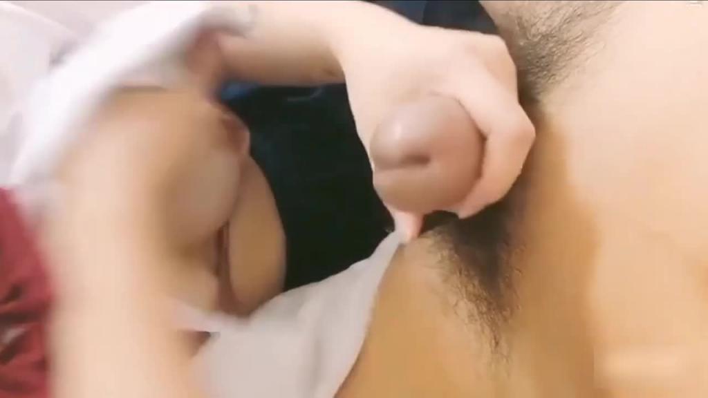 【父女乱伦】羞涩小美女被各种调教 预览截图 3