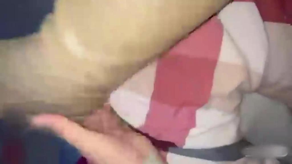 【姐弟乱伦】大姐逛街后心情不错回到家后直接强暴她 预览截图 7
