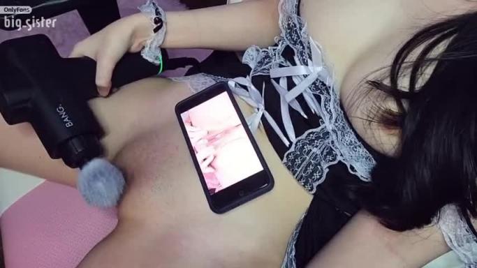 一边看黄片一边手淫我高潮了3次 预览截图 3