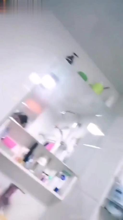 【全网最骚母亲】当着孩子面和情人掰穴裸聊自慰喷水 预览截图 12