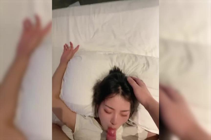西安大学『栾靖之』这清纯的反面就是骚得彻底 太美了这个令人垂涎的颜值! 预览截图 12