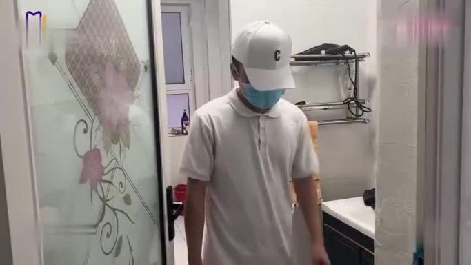 鸡巴卡在小姨子的身体里面 预览截图 1
