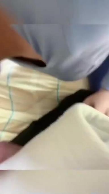 姐弟乱伦周末姐姐在家学瑜伽被我强行扒下裤子后入抽插 预览截图 4