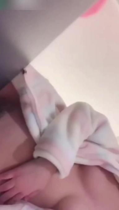 调教合集 调教反差极品颜值婊子合集 果然戴眼镜大胸的都淫荡 预览截图 10