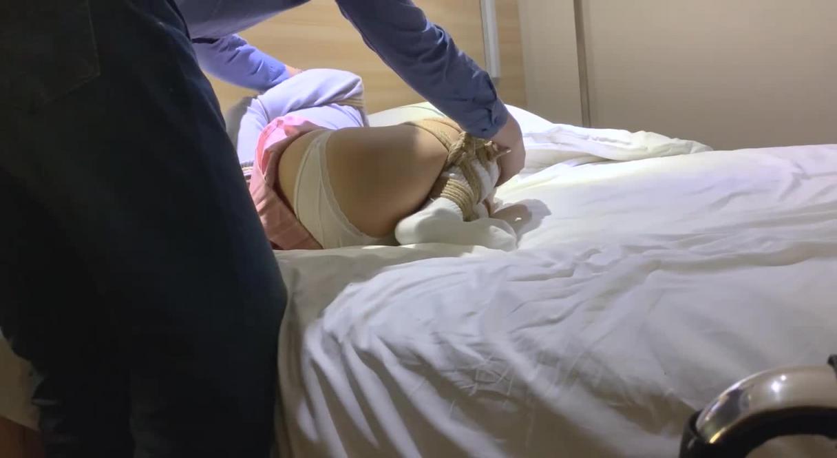 粉嫩小萝莉反差骚婊被无情玩弄调教 预览截图 12