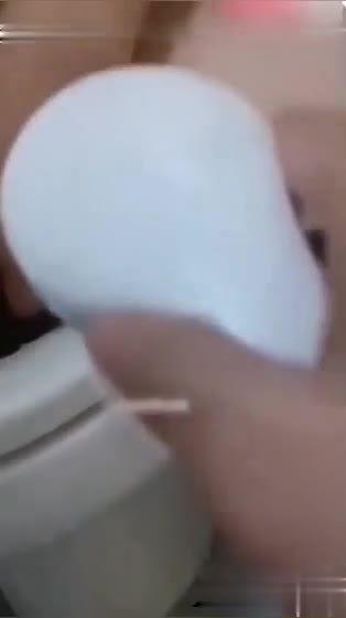 母子乱伦帮妈妈剃毛对白精彩 预览截图 6