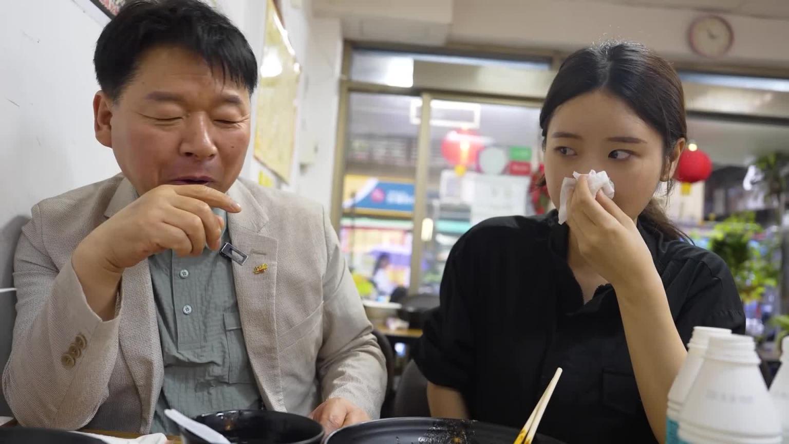 即使有5000万韩国人来挑战 也吃不完这一碗台湾地狱辣干面..我吃了一大口 预览截图 9