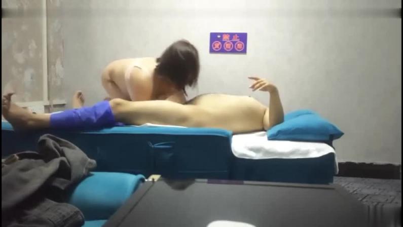 足疗馆熟女,老板娘刚操完就要接着做口活 预览截图 5