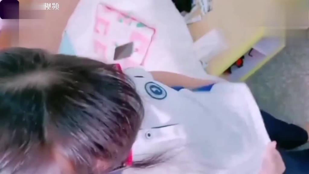 露脸破处内射校服高中学生妹 预览截图 1