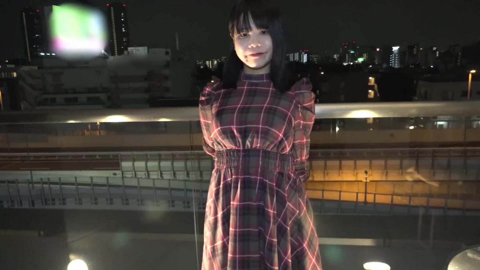 G 罩杯全裸亮相，在高速公路上供所有人观看。—kusootoko 预览截图 1