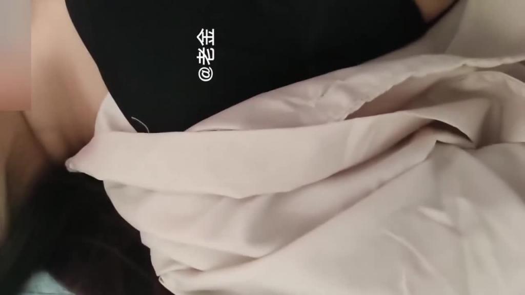 【家庭乱伦】大嫂报复出轨老公和小叔子偷情3次,和开超市的大嫂偷情 预览截图 1