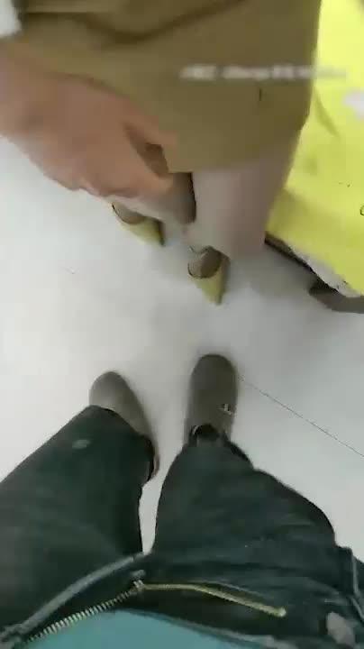 【勾搭那些事】勾引来家做做客的女同学，巨乳肥臂 预览截图 7