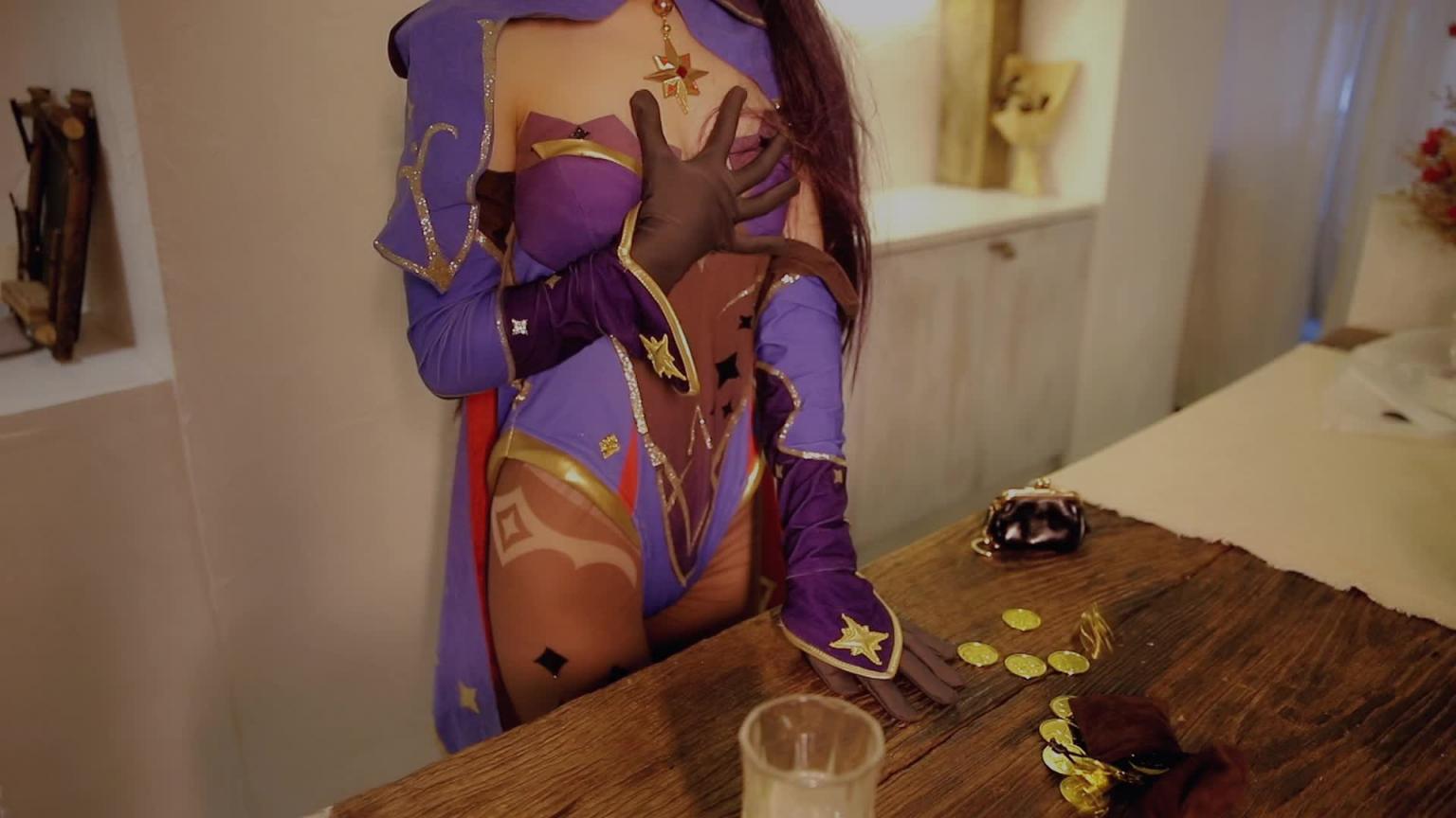 脱衣舞女郎莫娜 预览截图 2
