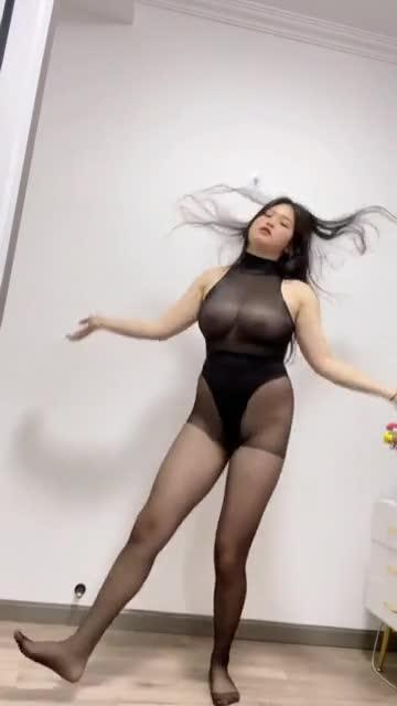 巨乳诱惑,搔首弄姿扣逼自慰性感黑丝假鸡巴抽插骚穴 预览截图 4