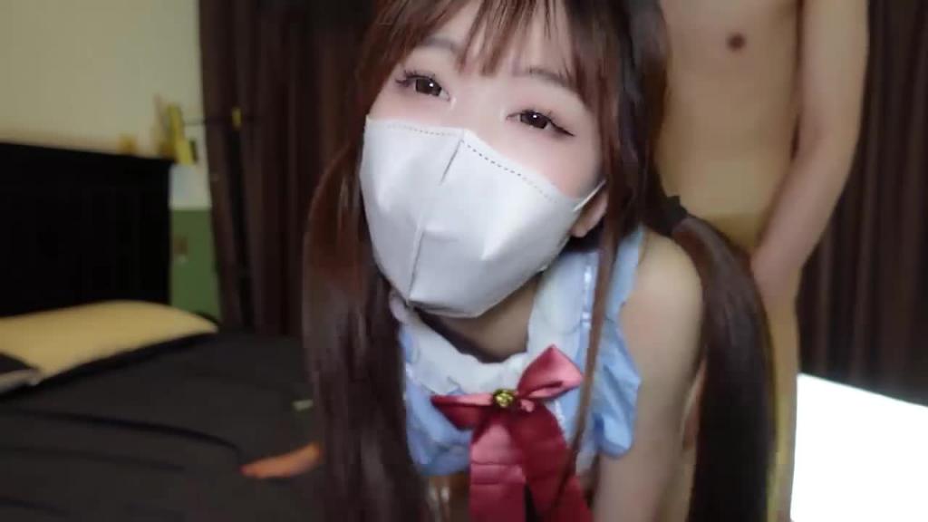 【白虎高中生】可爱白丝双马尾,大鸡巴无套输出白虎粉穴小逼逼~ 预览截图 9