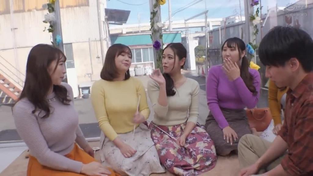 魔镜号青空国王游戏!妈妈朋友×处男男子! DVMM-093 预览截图 3