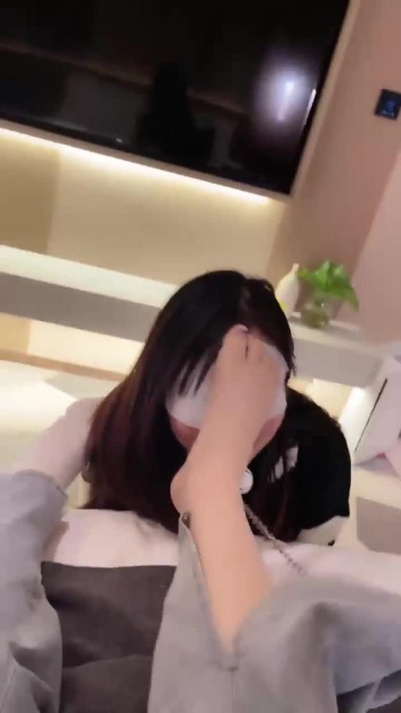 【橘子没熟】是不是主人的小母狗,狗怎么叫,声音让人怀孕 预览截图 12