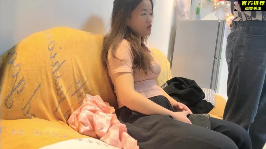【PUA高中生】强行颜射_小奶狗套路高中妹操的哭喊 预览截图 3