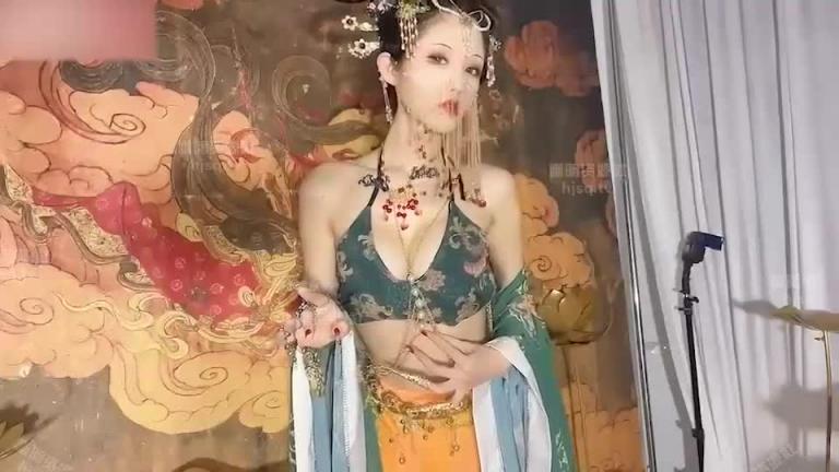 鲜美女神画中仙古风特写写真现场全裸！ 预览截图 4