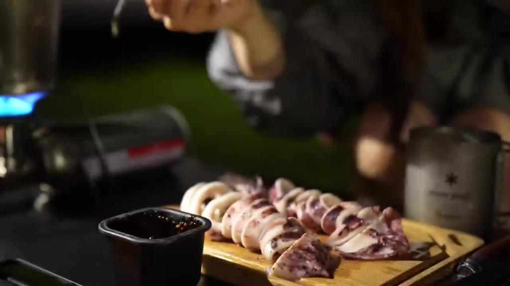 原始森林1人野营汽车野营隐藏天然游泳池/自然声音ASMR 预览截图 8