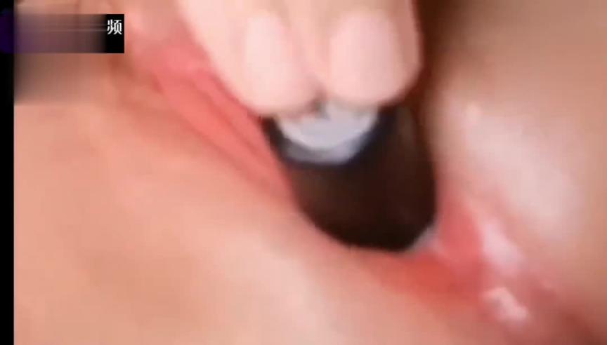 初三女孩[张小雅]网红梦，自拍玩b视频泄密 预览截图 10