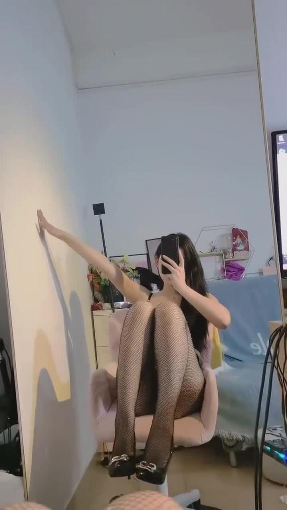 上海知名网红，性感颜值一级棒，风里雨里家里等你 预览截图 11
