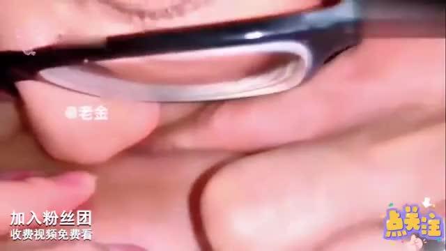 真实推荐劲爆真实乱伦泄密流出句引离异丈母娘乱伦爆操 预览截图 3