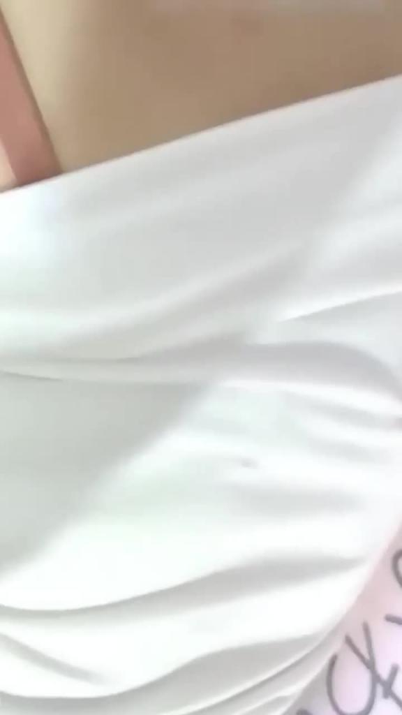 【乱伦】引诱高中备考的表妹上床内射（精彩对白） 预览截图 5