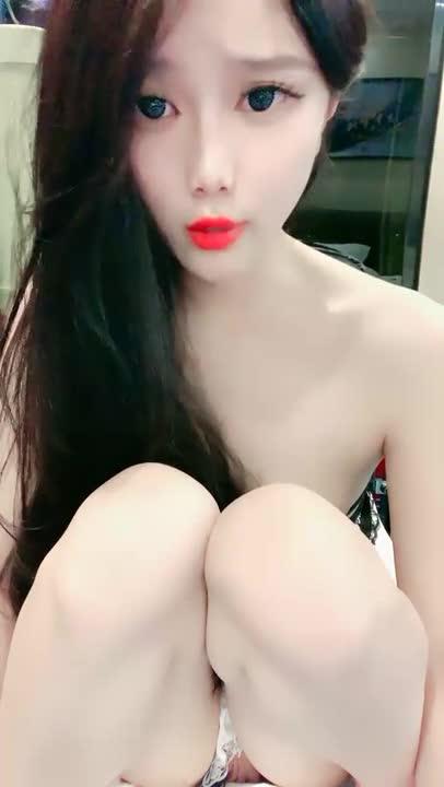 校花学妹露脸暑假在家激情大秀直播赚外快勾搭狼友 情趣装扮粉嫩娇乳 预览截图 2