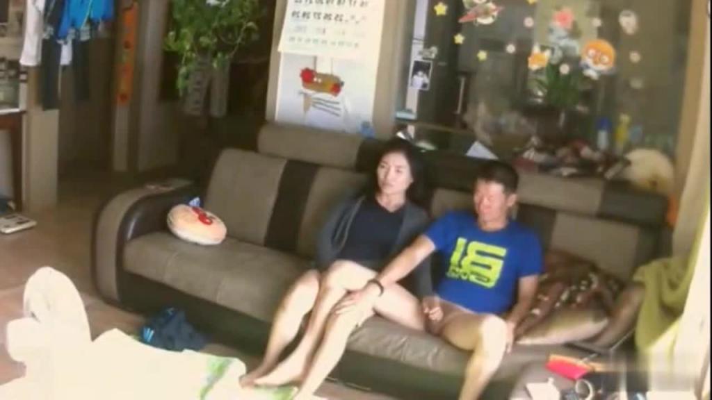 【真实乱伦】大J8老公公与儿媳妇偷情！ 预览截图 6
