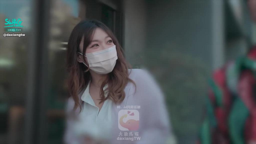 swag《正片》口罩素人企划一回目 F奶OL主动报名演出 预览截图 1