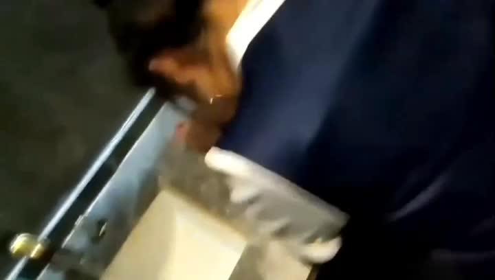 国内多个航空公司最骚空姐锦集,飞机厕所里自慰扣逼,经停转机陪睡乘客,平时眼中的女神极度反差 预览截图 4