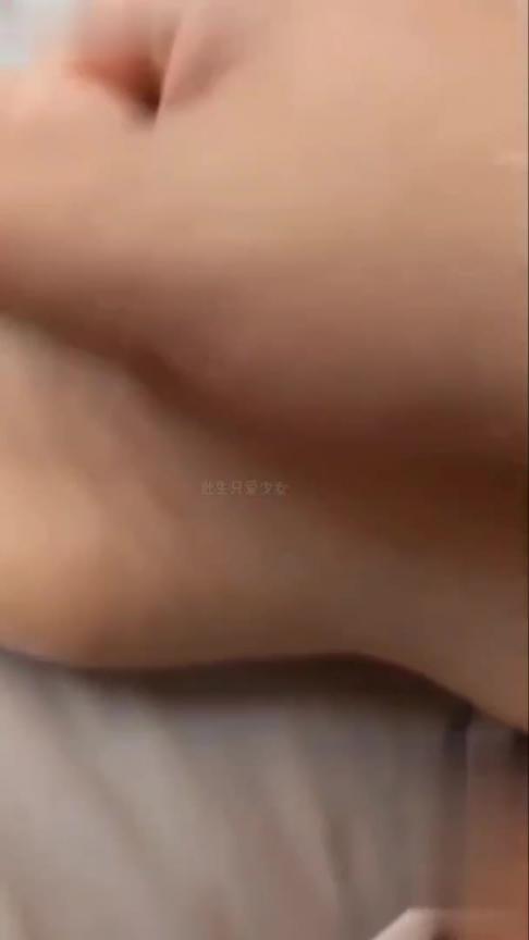 网曝泄密高颜值前女友投稿曝光露脸啪啪性爱反差婊吃瓜 预览截图 4