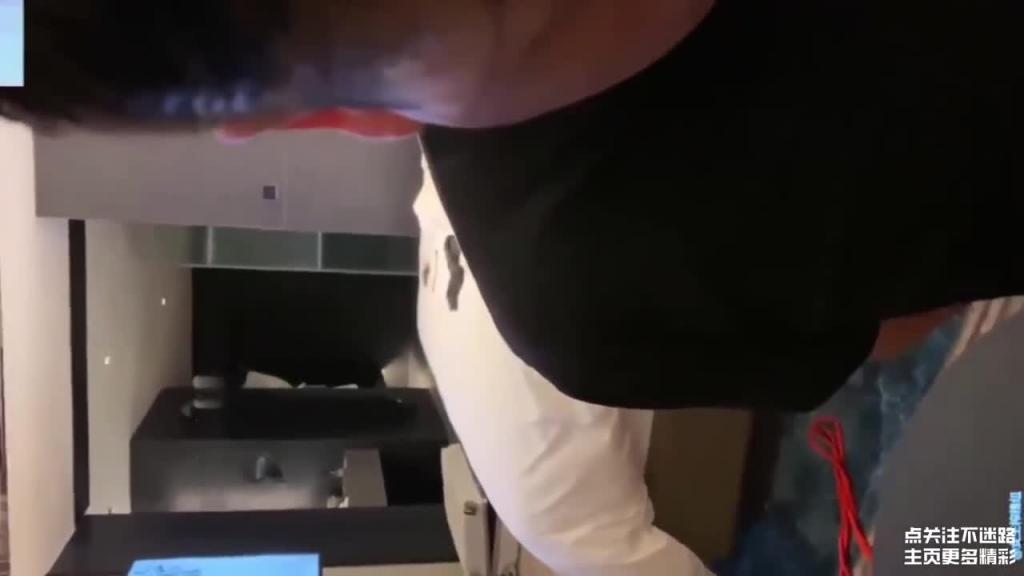 酒店女王肉丝调教狗奴足交深喉舔脚 预览截图 7