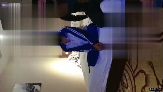 【学妹卖身】南京某技校学生妹！卖身筹学费！被老哥带去酒店开房，！ 预览截图 4