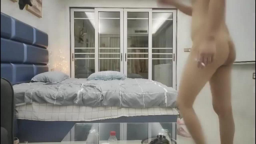 爸妈不在家兄妹乱伦　清纯妹妹身材超好 预览截图 10