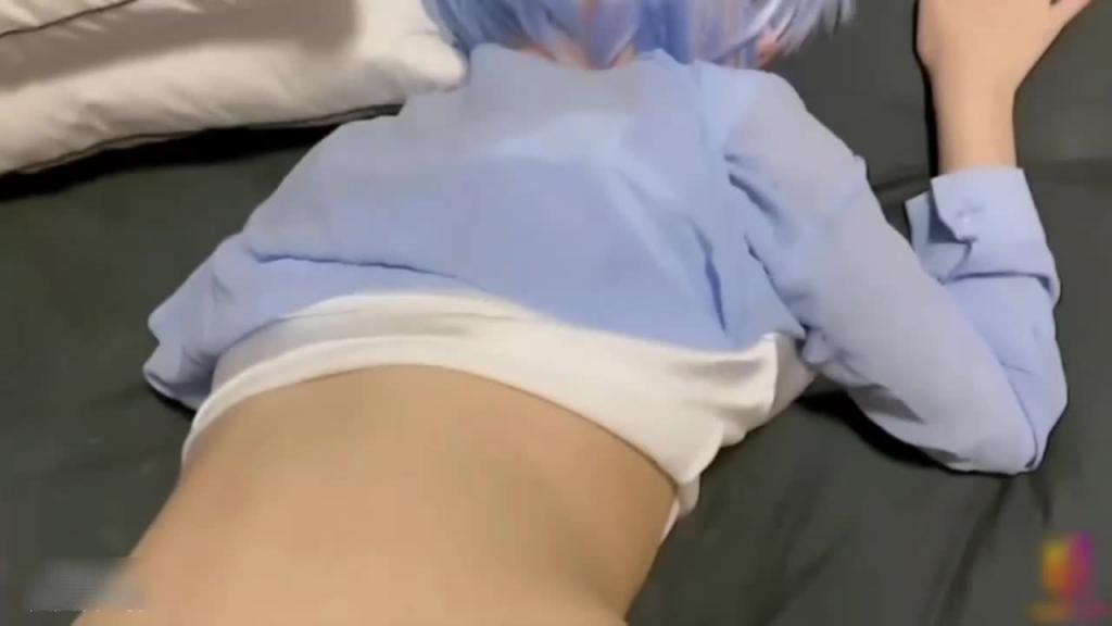 调教COS蕾姆小萝莉，多次高潮爽到翻白眼 预览截图 12