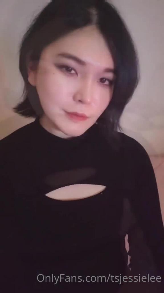 韩国高质量TS tsjessielee (Jessie Lee) 反差婊TS打飞机教学 OFZYCB223 预览截图 7