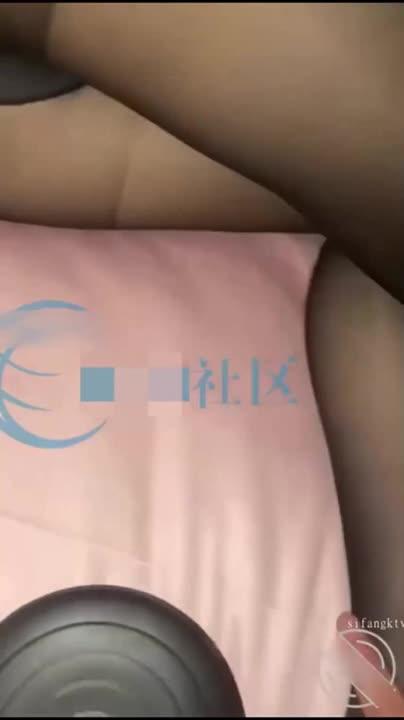 【酒后乱伦】贤惠教师姐姐惨遭弟弟算计!趁姐姐醉酒撕破黑丝操内射了! 预览截图 8