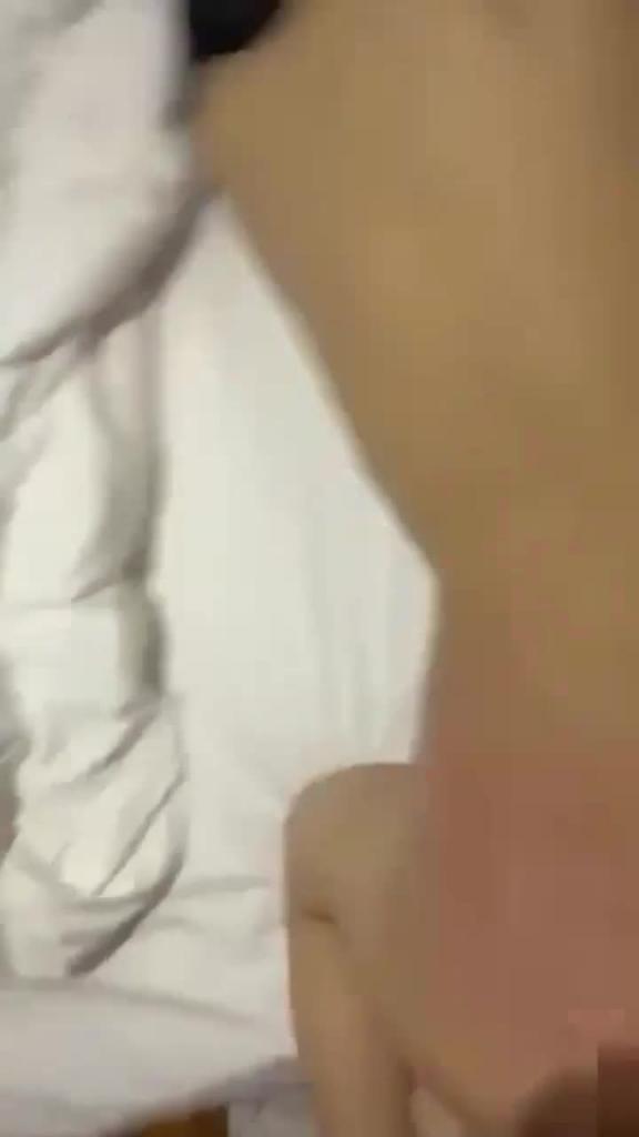 四川传媒学院高颜值女神不雅视频母狗形态简直无敌 预览截图 5