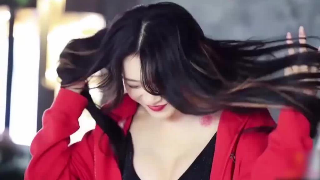 吃瓜网红街拍女神 反差沦为土豪玩物 预览截图 12