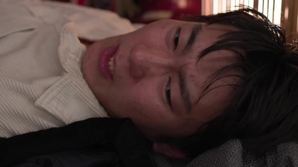 人气情侣网红为了在社群媒体上爆红，迷进了浓厚绝伦大叔居住的淫欲满溢变态村…。枫富爱 SONE-403 预览截图 12