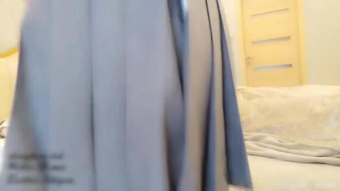 嫩出水的学生妹的美乳嫩穴 预览截图 1