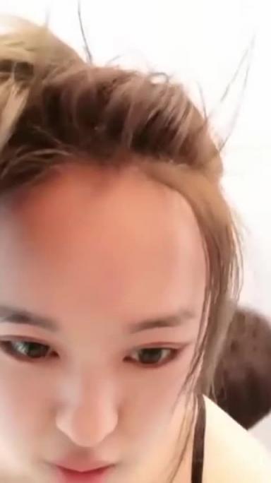 同父异母兄妹真实乱伦 高冷妹子直接被无套中出 预览截图 5