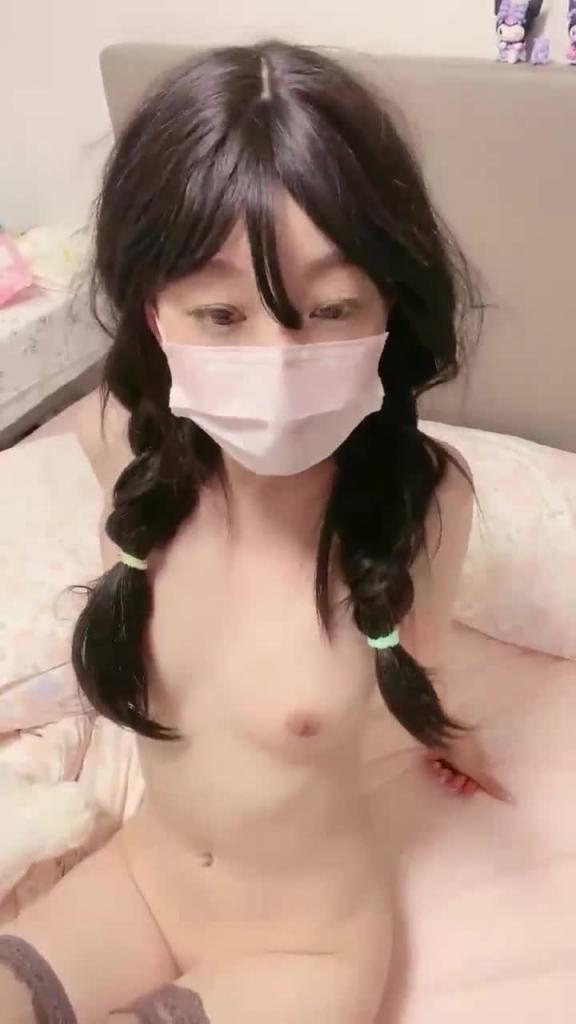 【萝莉】难得一见-满级可爱萝莉首次被操 还是无套的 预览截图 3