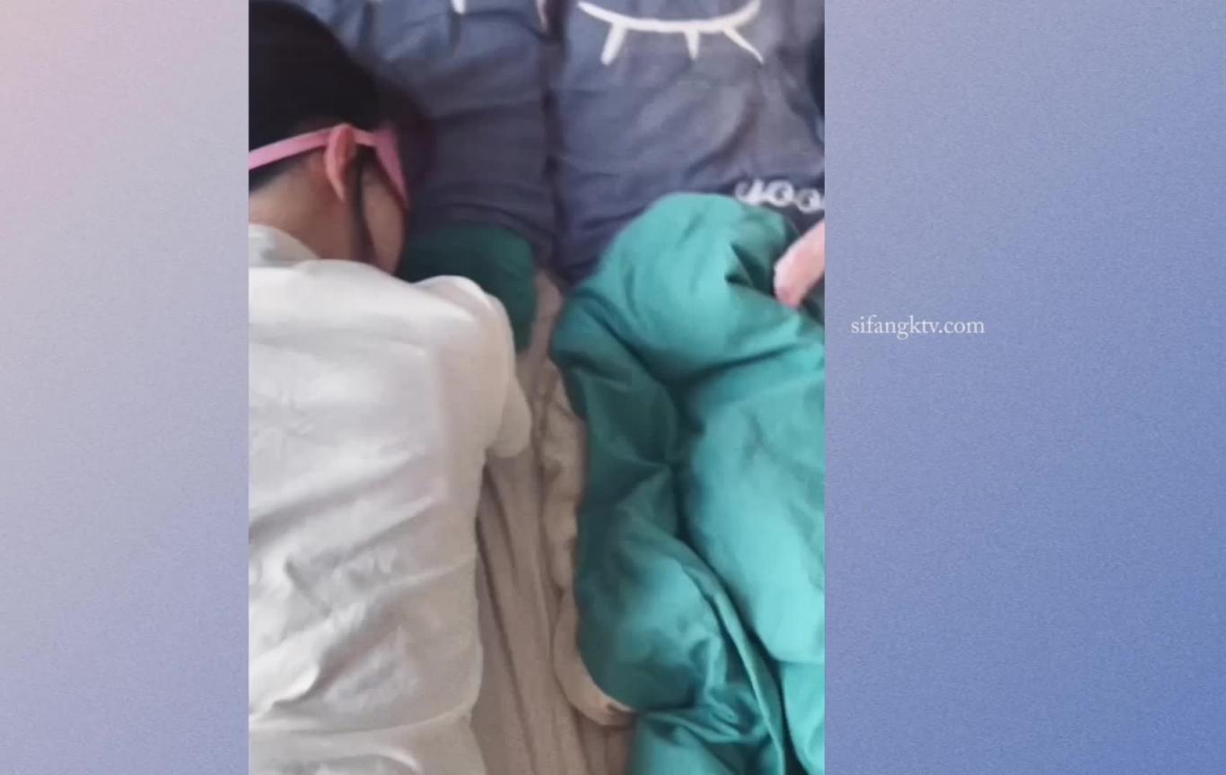 人妻杀手大神网撩征服苗条性感小少妇,半推半就扒光秒变小荡妇无套内射,手脚束缚调教足交后入 预览截图 12