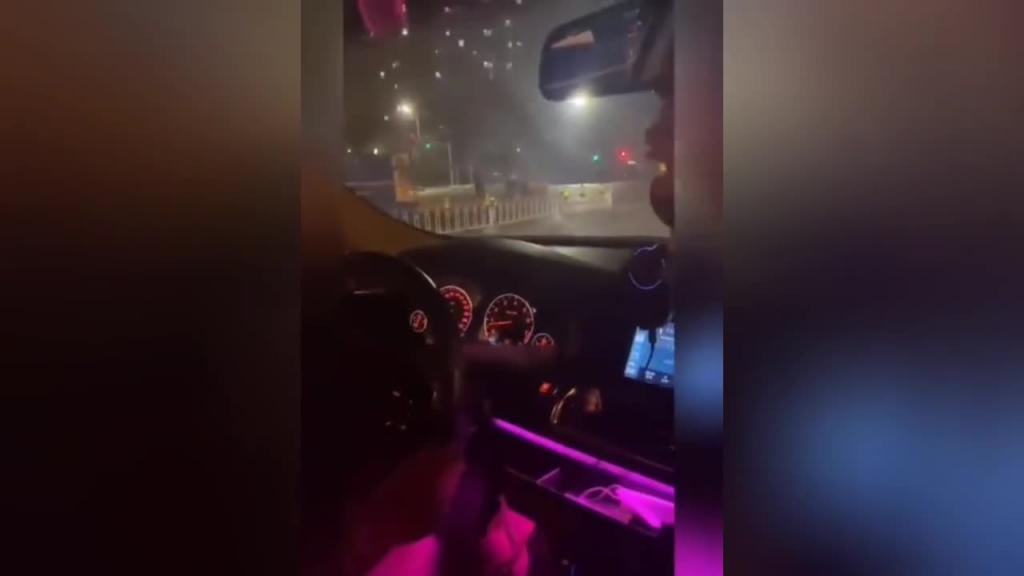 【极限露出】勾引水电工操自己,网红蘑菇人妻“彤彤”事件曝光! 预览截图 8