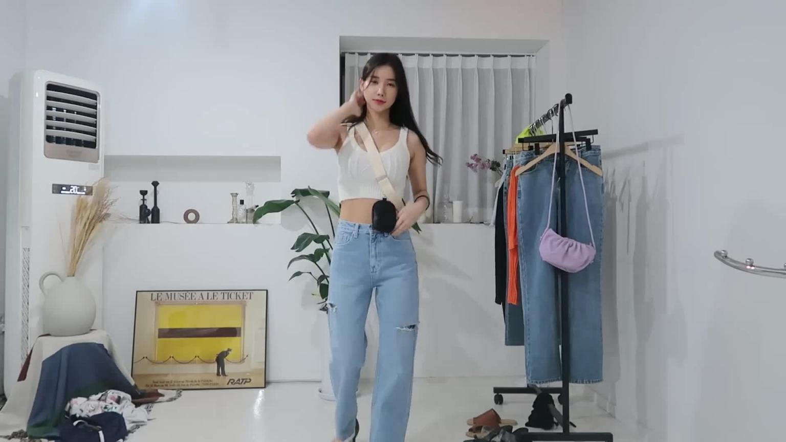 嘻哈&性感每日感性吸引视线LookBook 预览截图 6