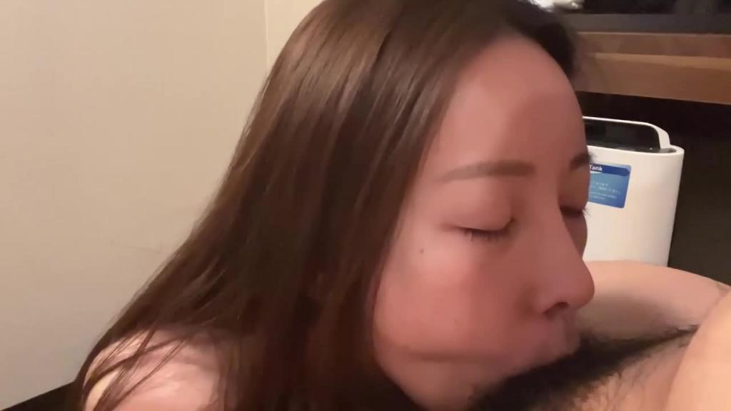 【御姐少妇】黑丝长腿御姐爱吃大鸡巴口硬后狠狠插入骚穴骚穴居然还是这么紧致 预览截图 7