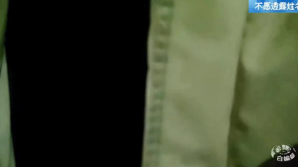 大哥按摩会所约操离婚熟女技师,温柔口交主动扶着鸡巴进洞 预览截图 1